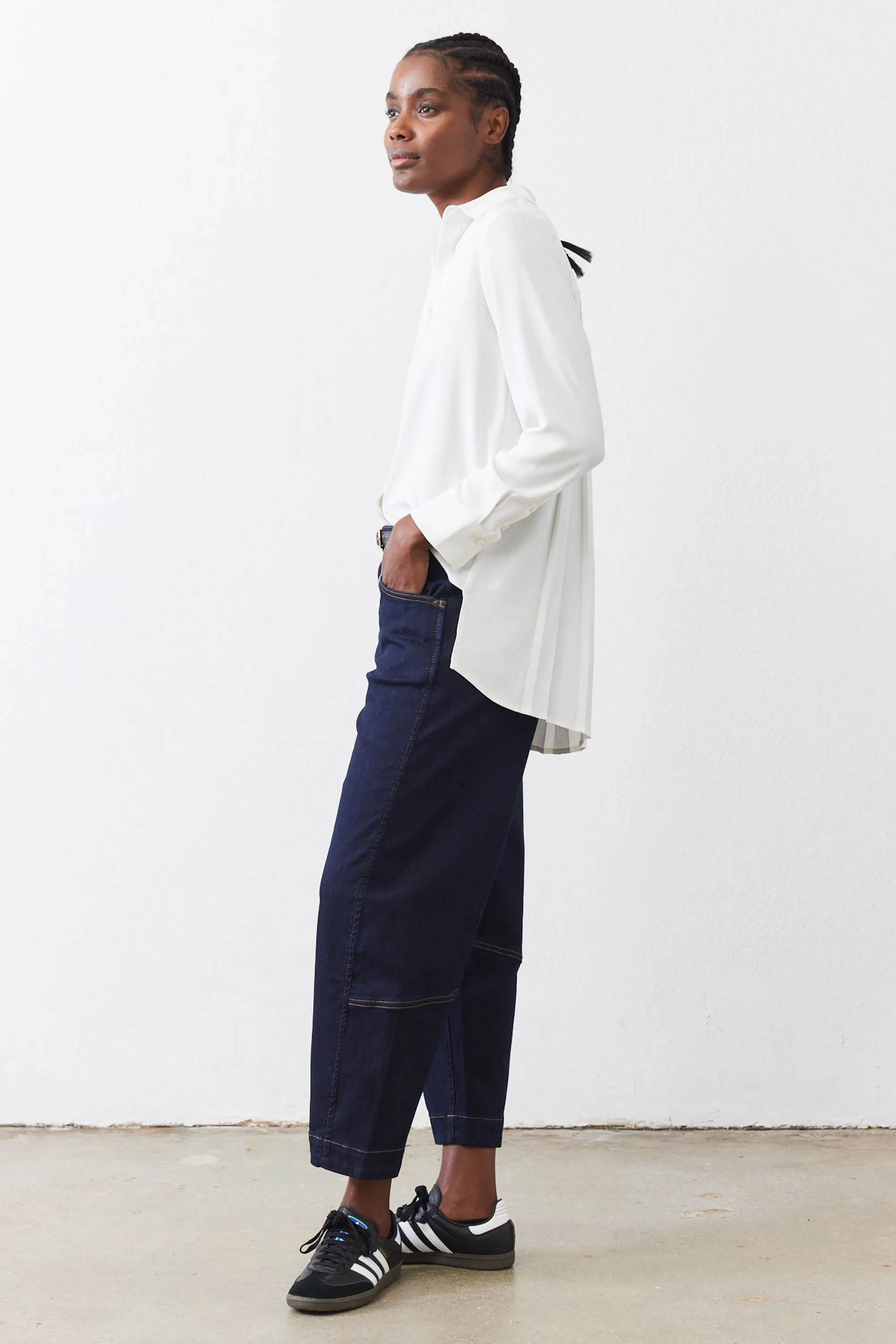 The Ultimate Barrel Leg Jeans 2.0